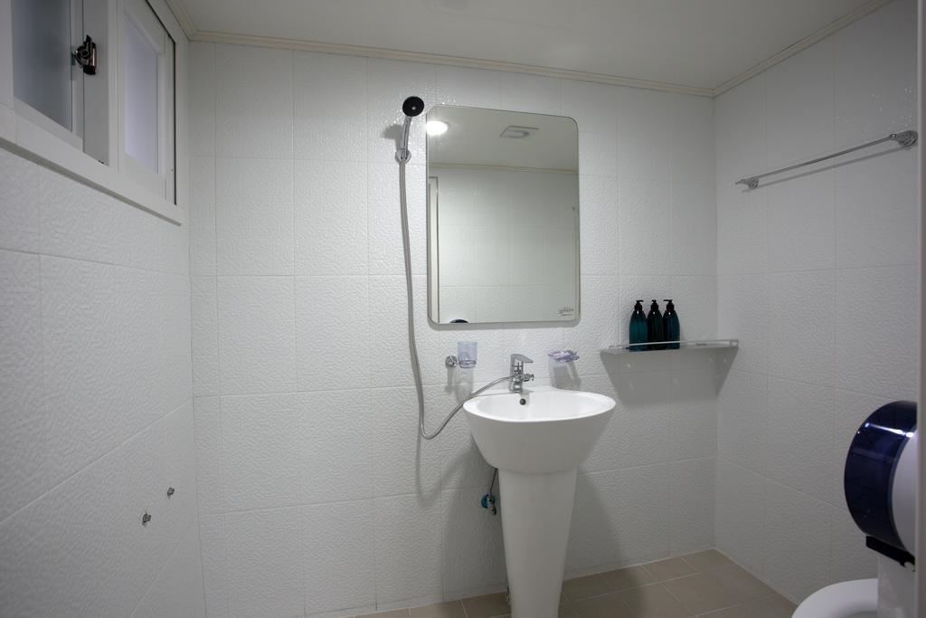 Guesthouse Dodam I Seoul Phòng bức ảnh